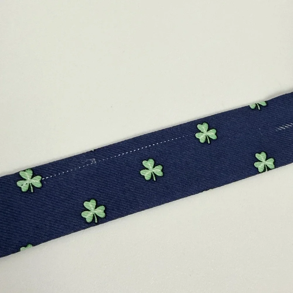 Vineyard Vines Boys Bow Tie Cloverleafs Navy Blue & Green Silk USA 2